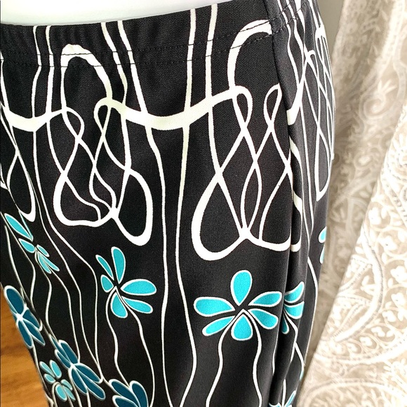 MIXIT STRETCH Women Medium Knee Length Skirt - Picture 5 of 5